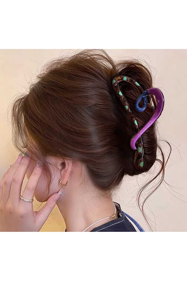 مشبك بلاستيكي ملون على شكل قلب بتصميم عصري (BC-1283)