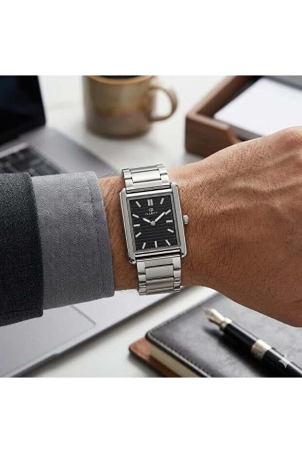 Men's watch with rubber strap