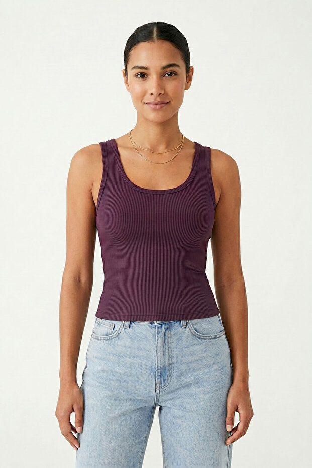 100% Cotton Camisole with V-Back Detail, Casual Basic Crop Top, Women's Undershirt / Blouse