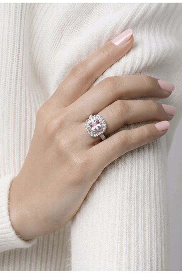 Number 6-7-8 Zircon Stone Patterned Ring