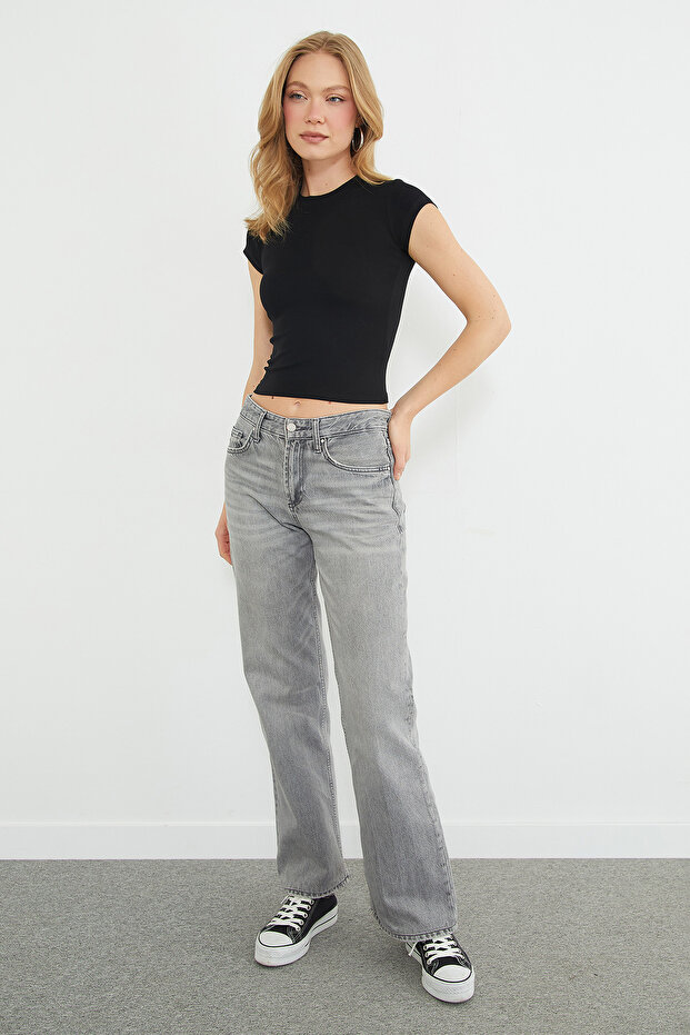 Basic Crew Neck T-Shirt - 4