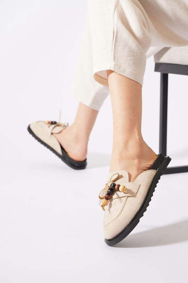 Lestan beaded detail women's slippers with belt beige suede