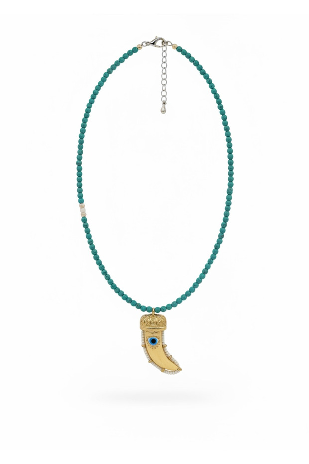 Blue bead necklace