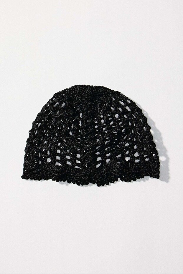 Crochet-look hat