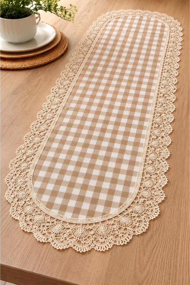 Coffee with Milk Petibor Pattern Runner