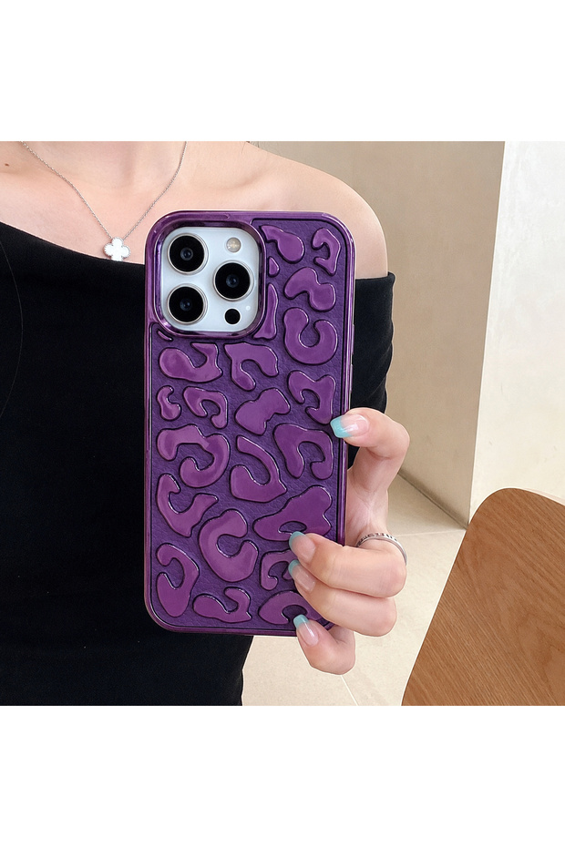 متوافق مع iPhone 16 PRO MAX - غطاء سيليكون لامع بنمط الفهد مع جوانب بارزة