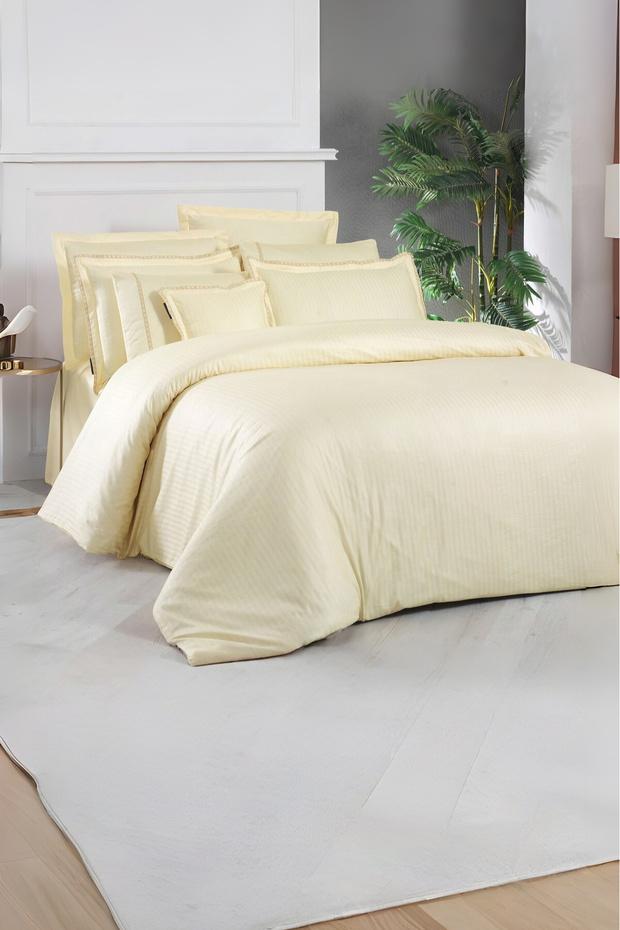 Jacquard Stripe King Size Duvet Cover Set - Yellow