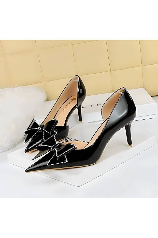 Elegant Bow Heels