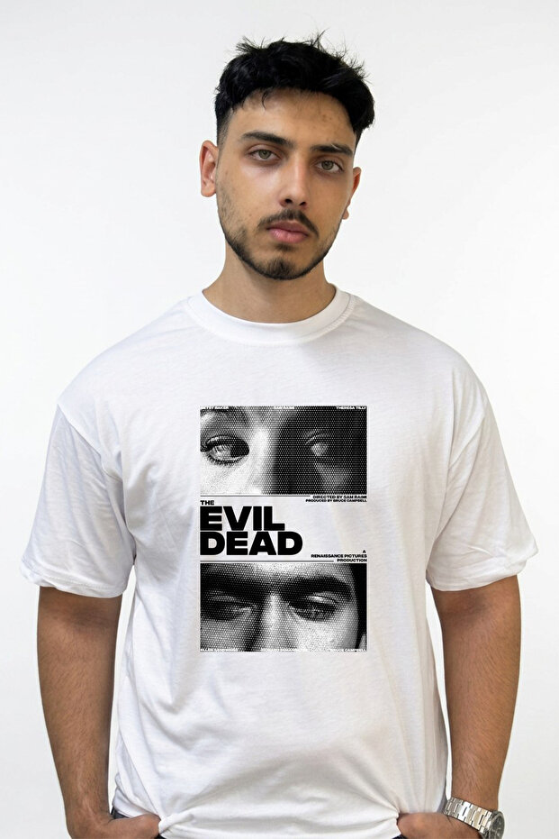 تي شيرت أبيض كبير الحجم مطبوع بتصميم Evil Dead