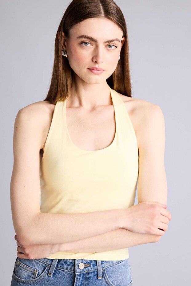 Slim Fit Halter Neck Yellow Cotton Undershirt F6279Ax26Sm