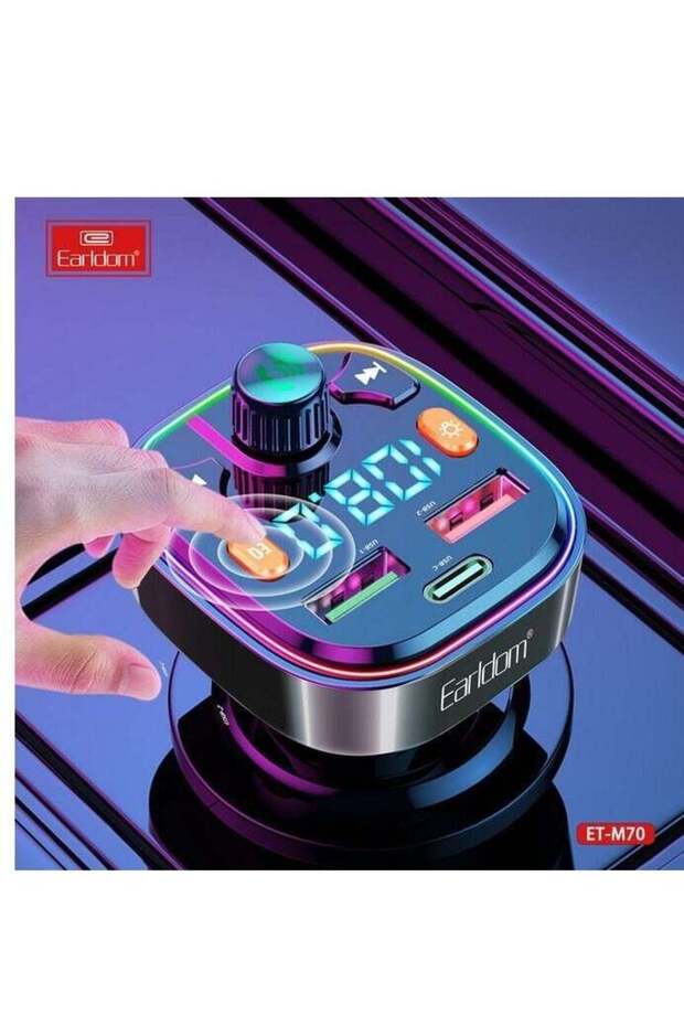 M70 Auto Radio Mp3 Player Music Adapter Dual USB Car Charger