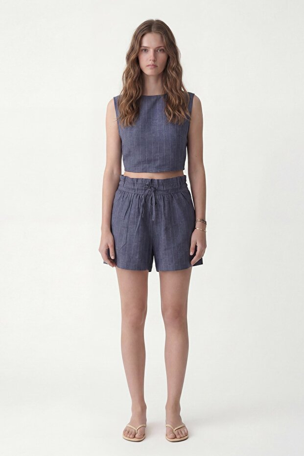 طقم شورت مخطط من مزيج الكتان باللون الأزرق الداكن