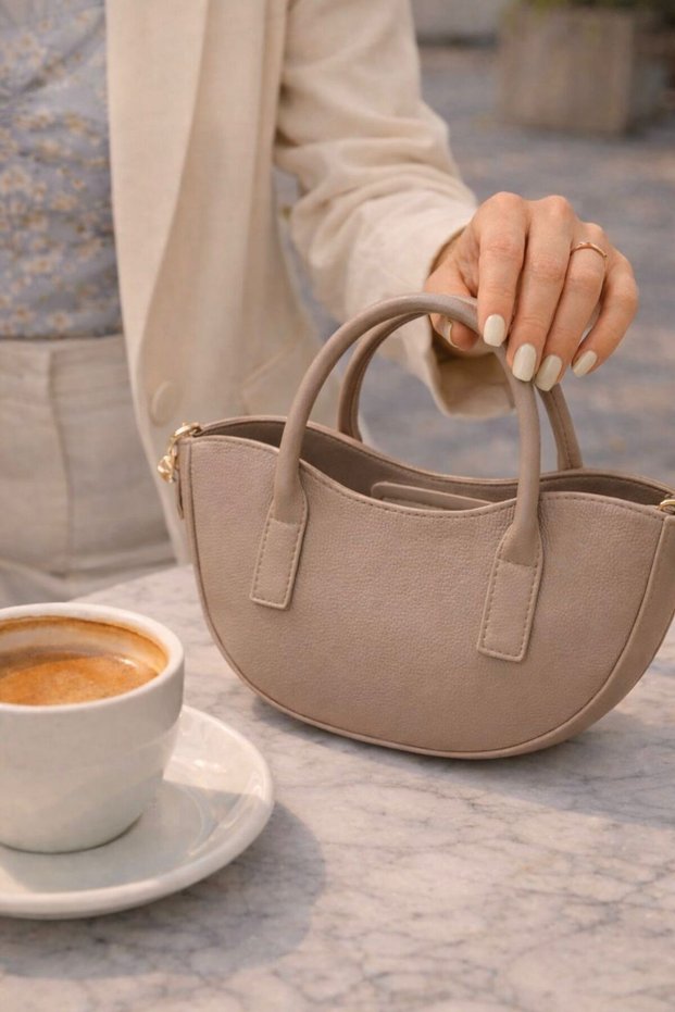 Women's Mink Color Timeless Trend Model Daily Cross Strap Shoulder Bag