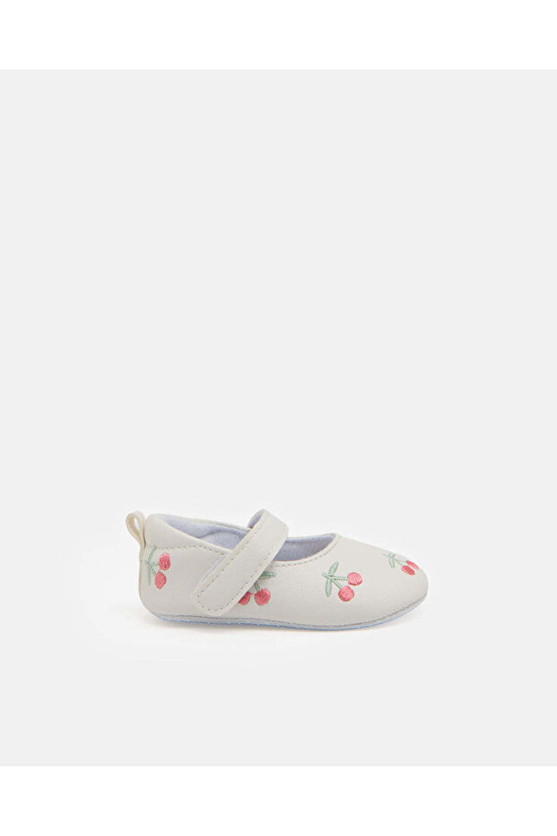 Baby White Embroidered Pram Shoes