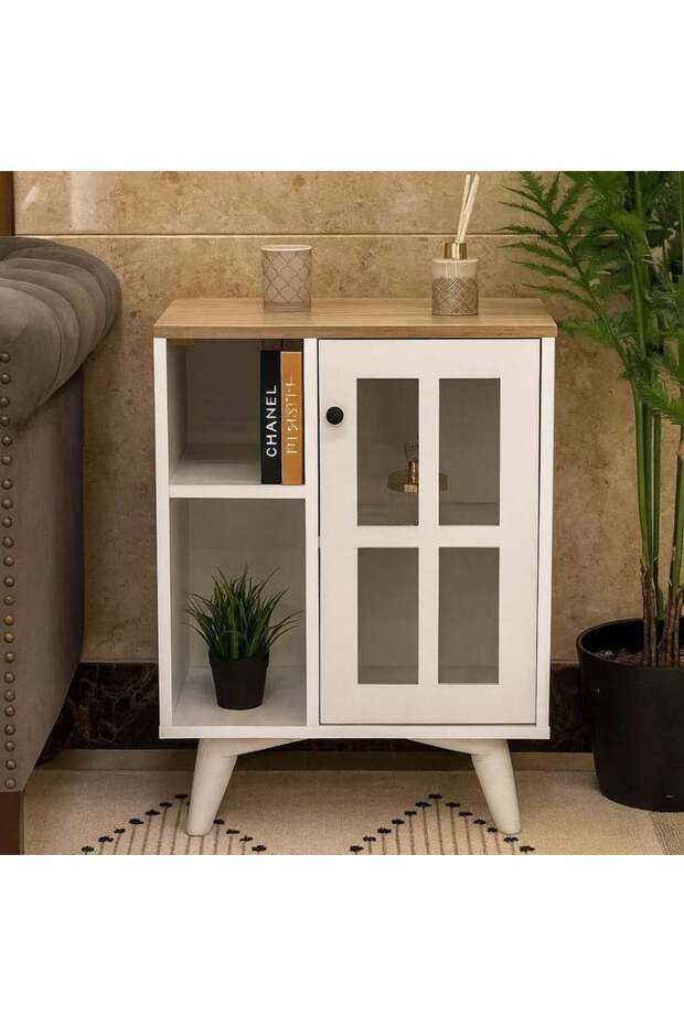 ركن قهوة عصري مع باب زجاجي