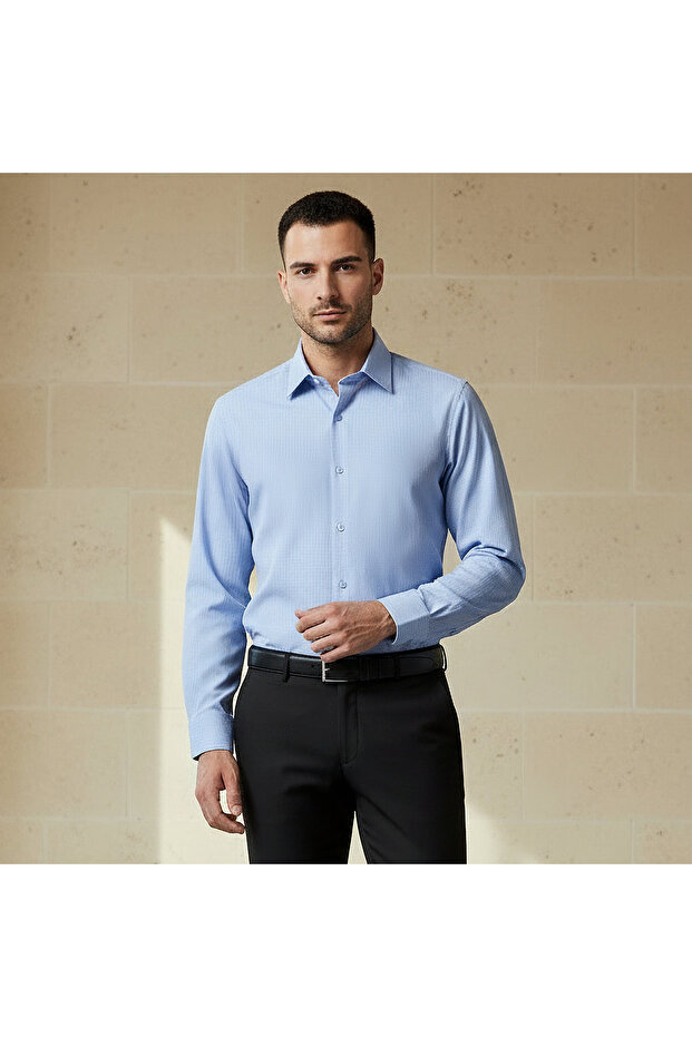 Men Regular Fit Collared Checked Long Sleeves Shirt