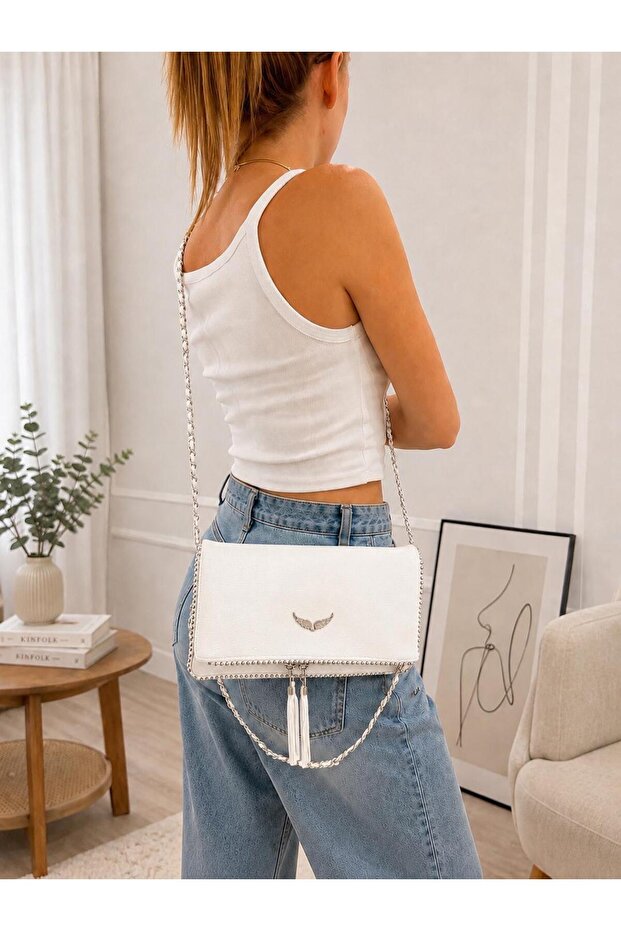 Women's Hand and Shoulder Bag with Removable Chain Strap