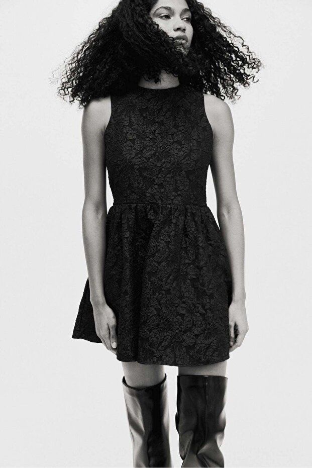 Bow-back dress