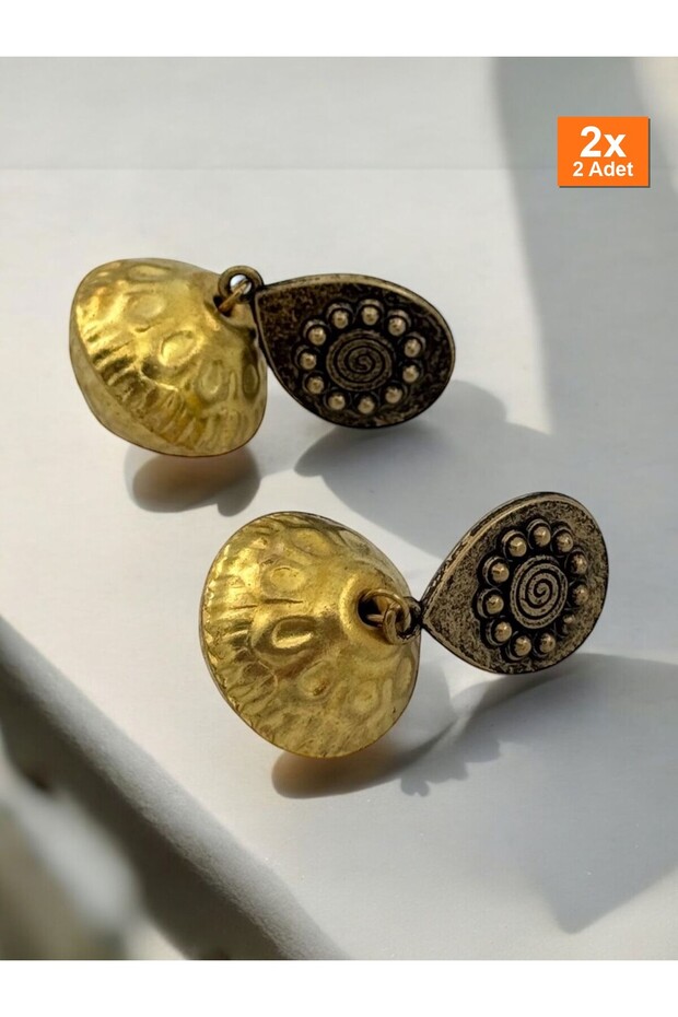 أقراط مصنوعة يدويًا بتصميم خاص كهدية