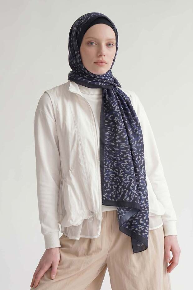 Navy Blue Leopard Textured Sport Shawl