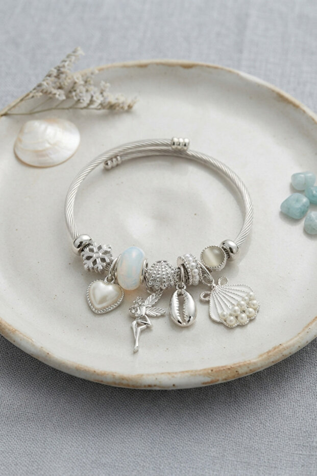 White Seashell Heart and Tinker Bell Charm Bracelet - Ebj260725W44558