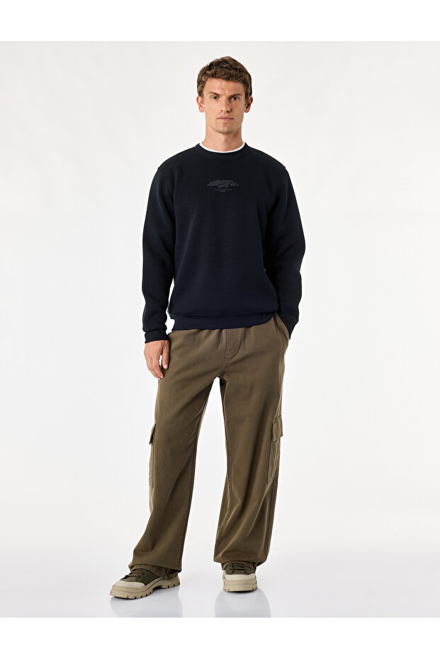 Three Threaded Ribbed Crew Neck Long Sleeve Printed Sweatshirt