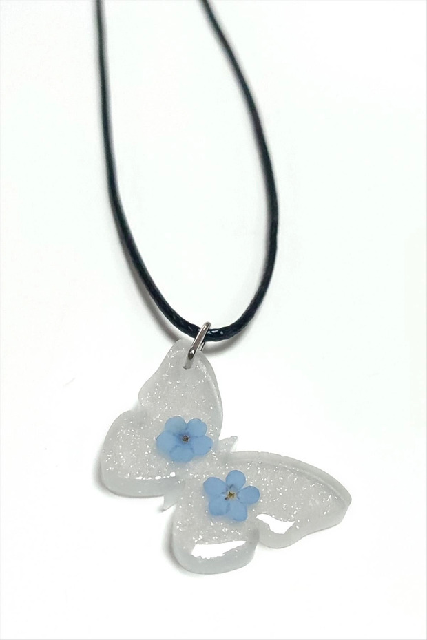 Forget Me Not Flower Butterfly Epoxy Necklace
