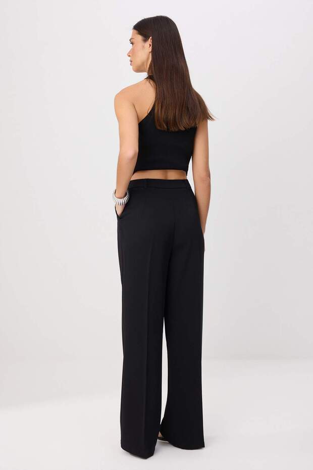 Siyah Özel Koleksiyon Dökümlü Wide Leg/Geniş Paça Kumaş Pantolon TWOSS26PL00054 - 4
