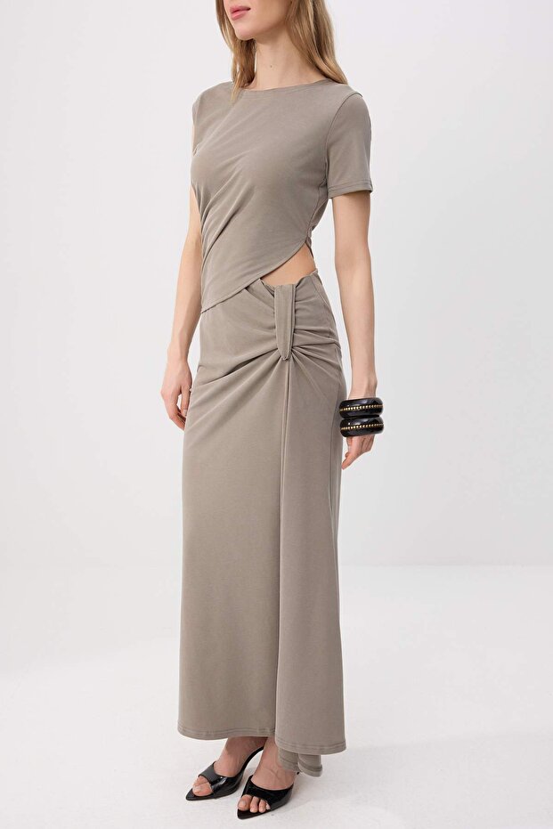 Açık Haki Fitted/Vücuda Oturan Kısa Kollu Pencere Detaylı Maxi Modal Örme Elbise TWOSS26EL01110 - 3