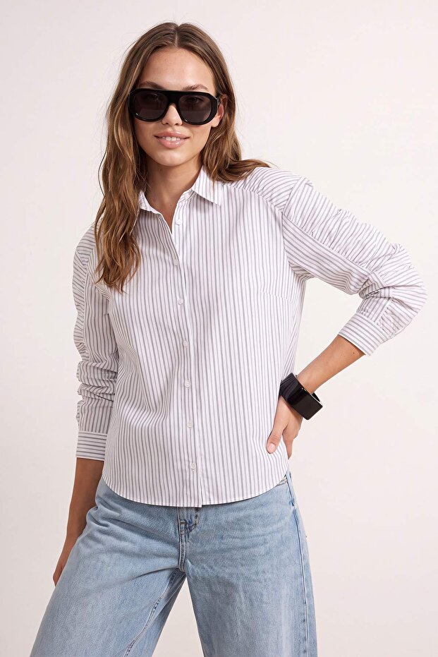 Pink-Multicolor Striped Sleeve Gathered Shirt Twoss26Go00036