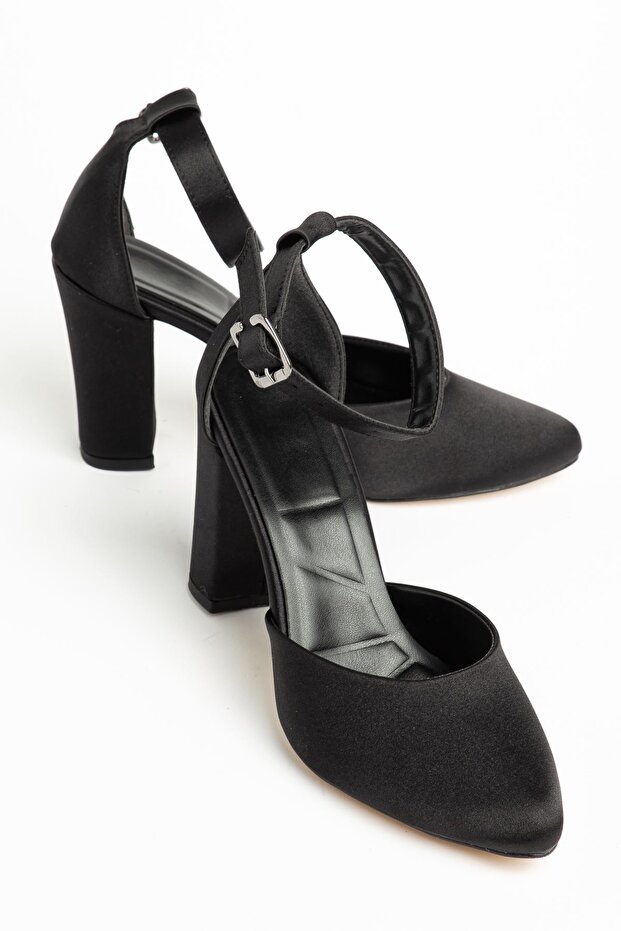 Lole Heeled Black Satin Detailed Heeled Shoes