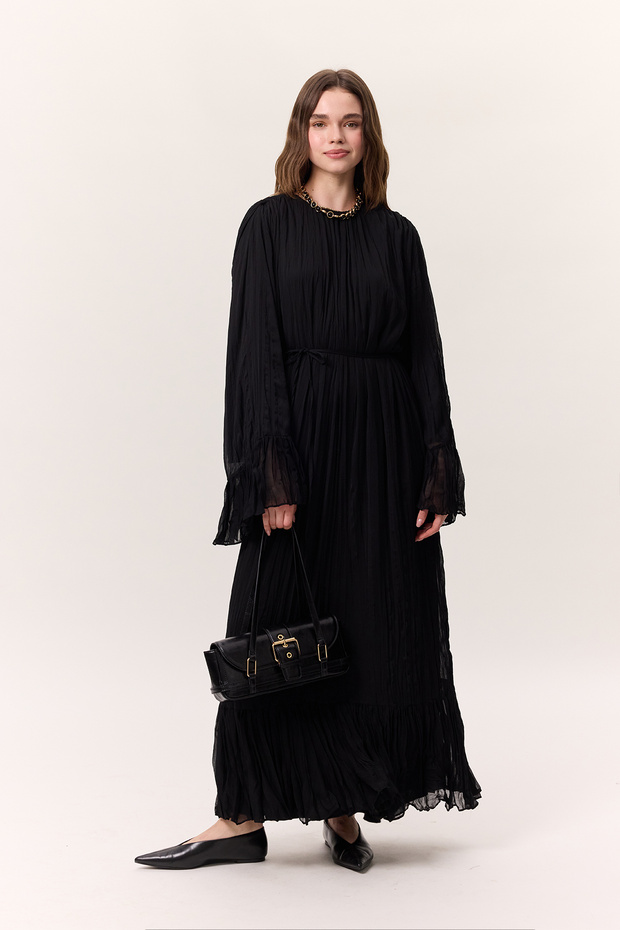 Rochie lungă neagră, plisată, cu drapajuri. - 7