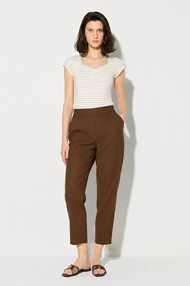 Elastic Waist Carrot Cut Linen Trousers - Brown