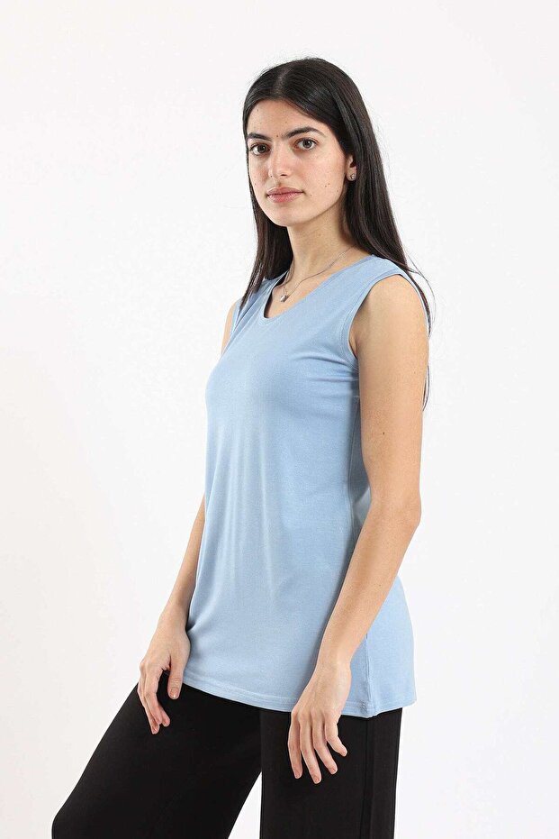 Solid Basic Crew-Neck Top - 3