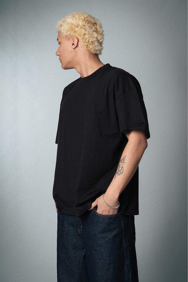 Ανδρικό μπλουζάκι Crupt Essentials Μαύρο Oversize - 4