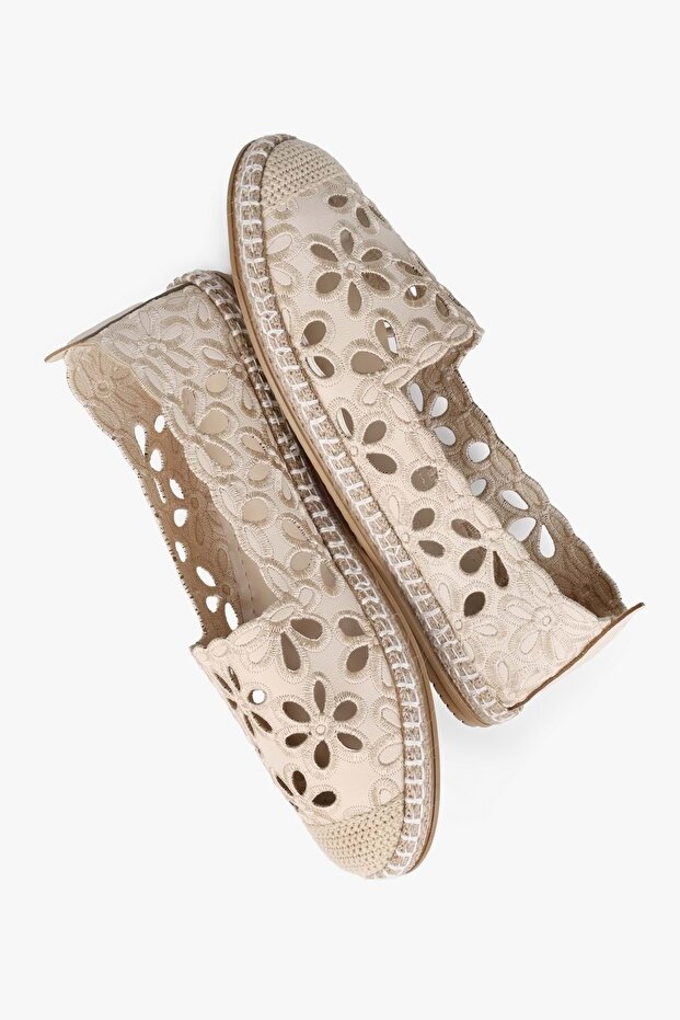 Women's Flory Beige Floral Embroidered Espadrilles