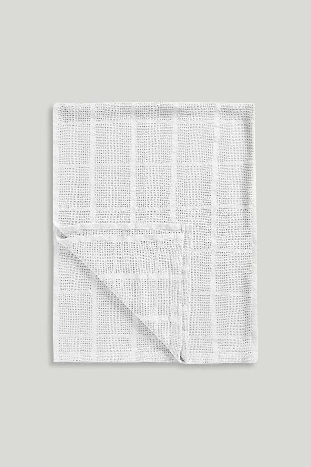 White Cellular Blanket (Cot Bed)