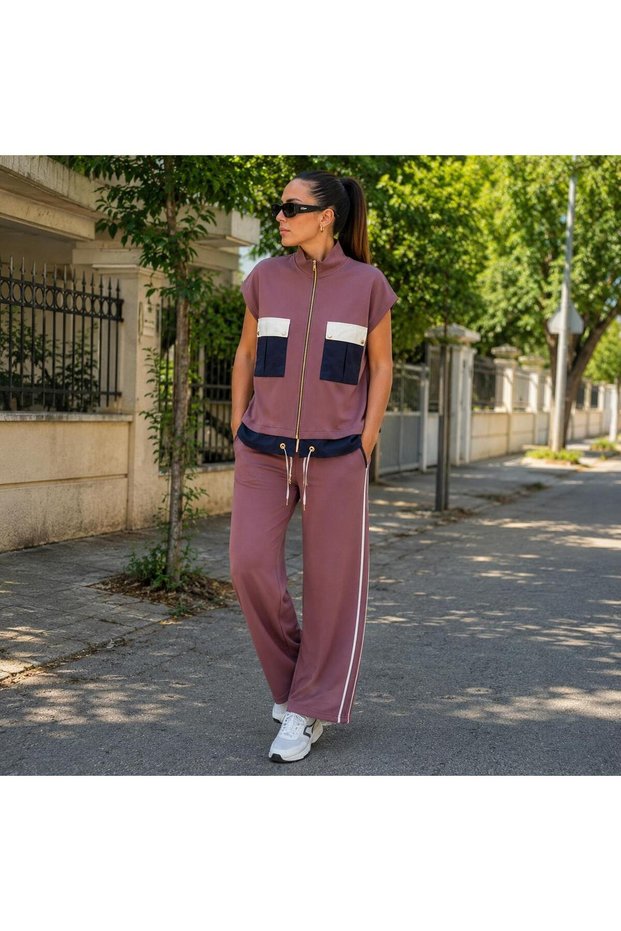 Women's Top and Bottom Tracksuit Set