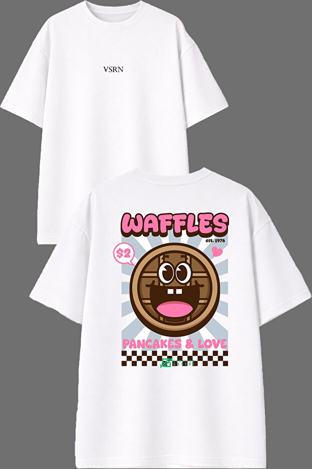 تي شيرت أبيض كبير الحجم بتصميم Sweet Waffle مطبوع من الأمام والخلف