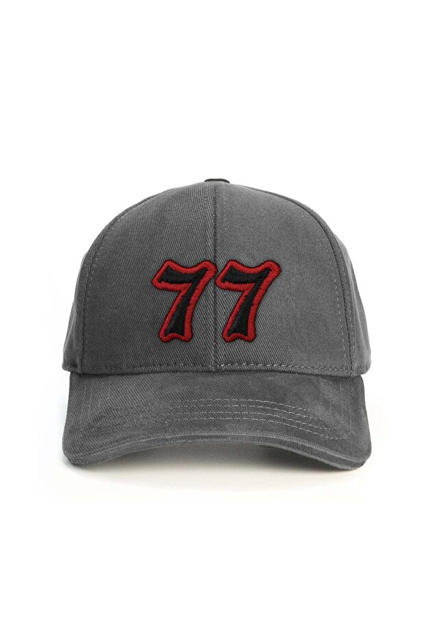 قبعة بيسبول رقم 77