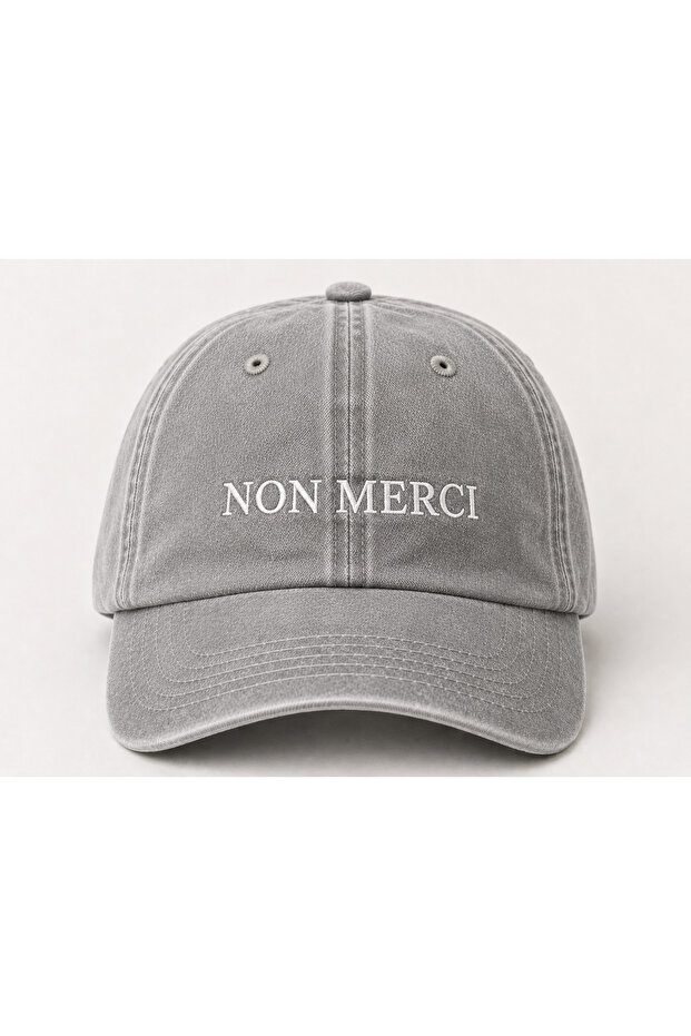 قبعة بيسبول كلاسيكية مطرزة بتصميم "NON MERCI" قابلة للغسل