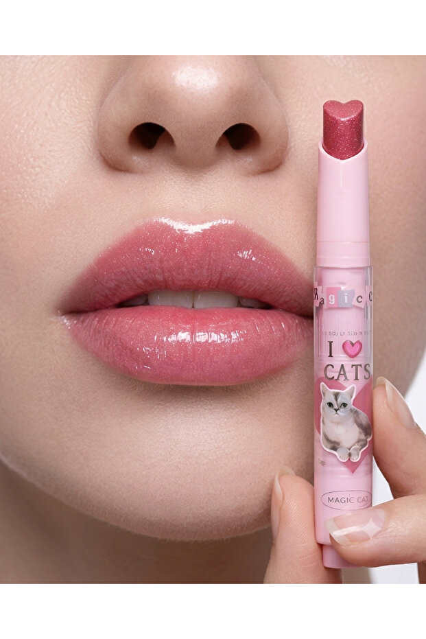 Magic Casa Heart Design Lipstick - Shimmering with a Wet Finish Gel Texture