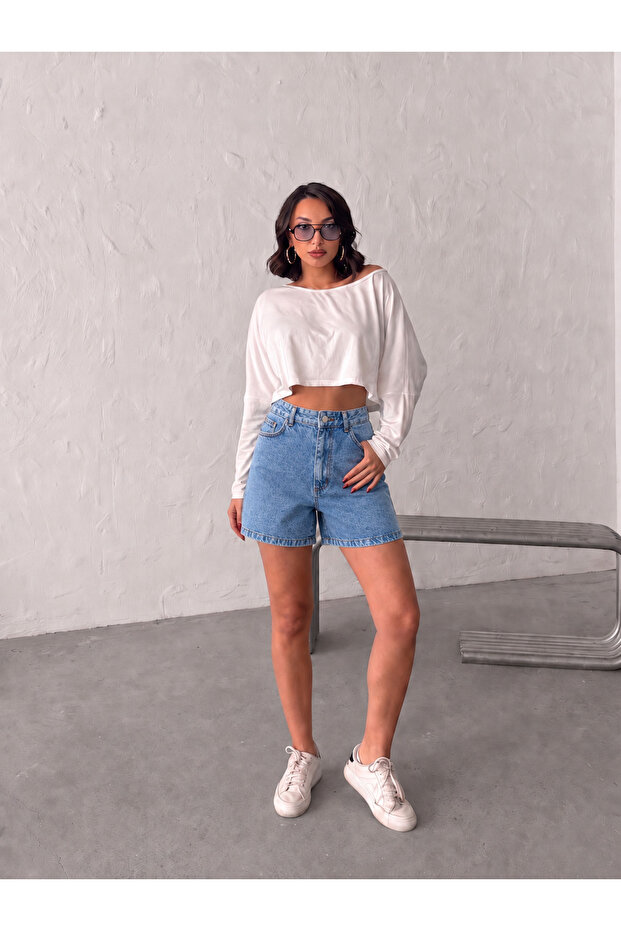 Stone Washed Rear Bridge Detail Short Jeans Shorts
