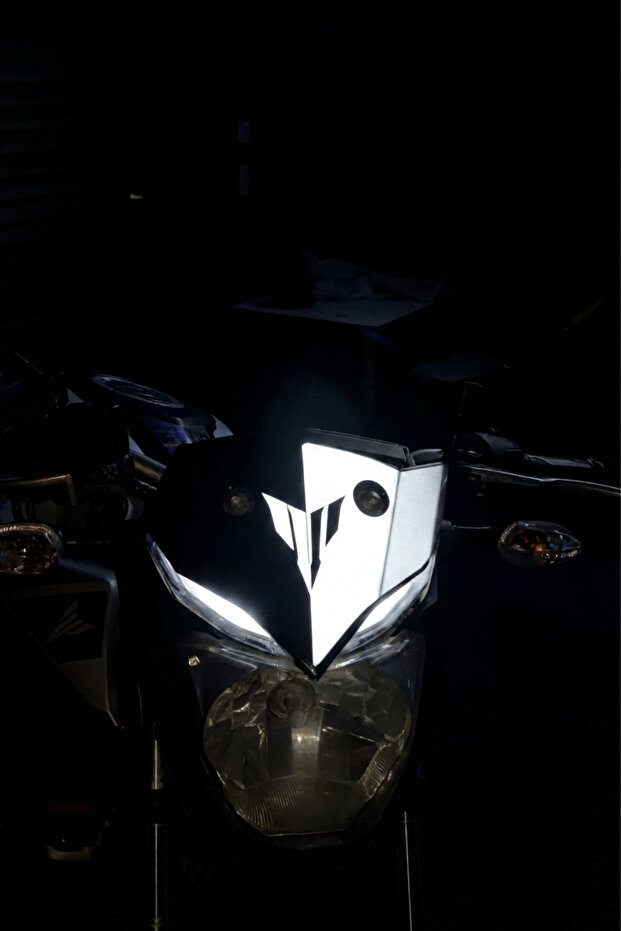 Mt Logo Head Detail Reflective Sticker (Glows in Night Flash) for Yamaha Mt-25