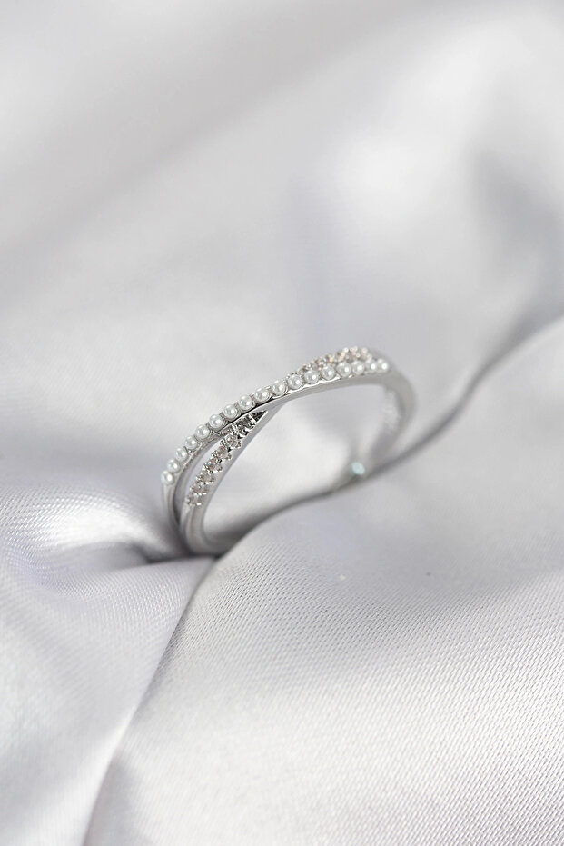 Pearl and Zircon Stone Silver Color Women Ring