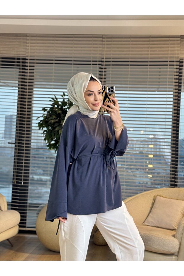 7465 أويشو تونيك بأكمام مربوطة باللون الأزرق الداكن