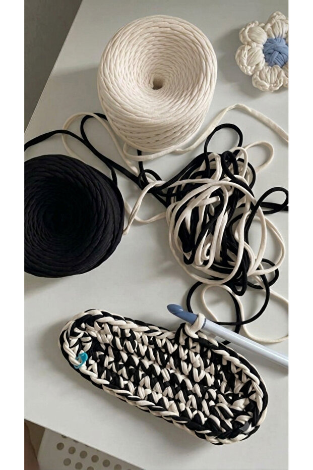 Combed Cotton 300Gr- Double Set Total 600Gr Color-Black/White