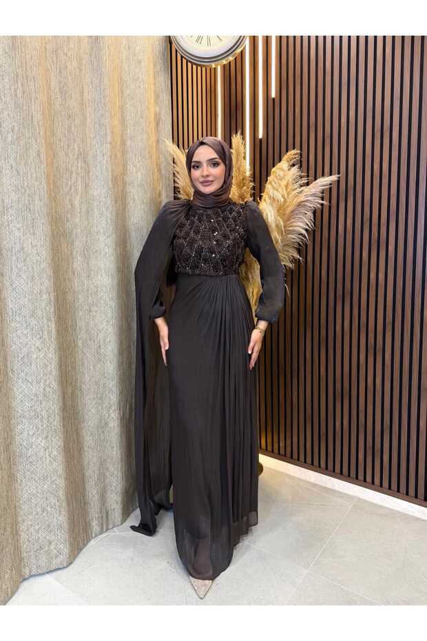 Nisa Elegant Stone Embellished Janjan Cape Evening Dress | Brown