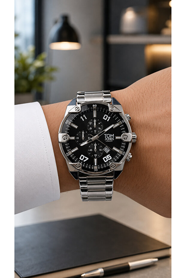 Men's Wristwatch Stylish and Functional with All Functions Active Black and Blue Dial 5 Atm