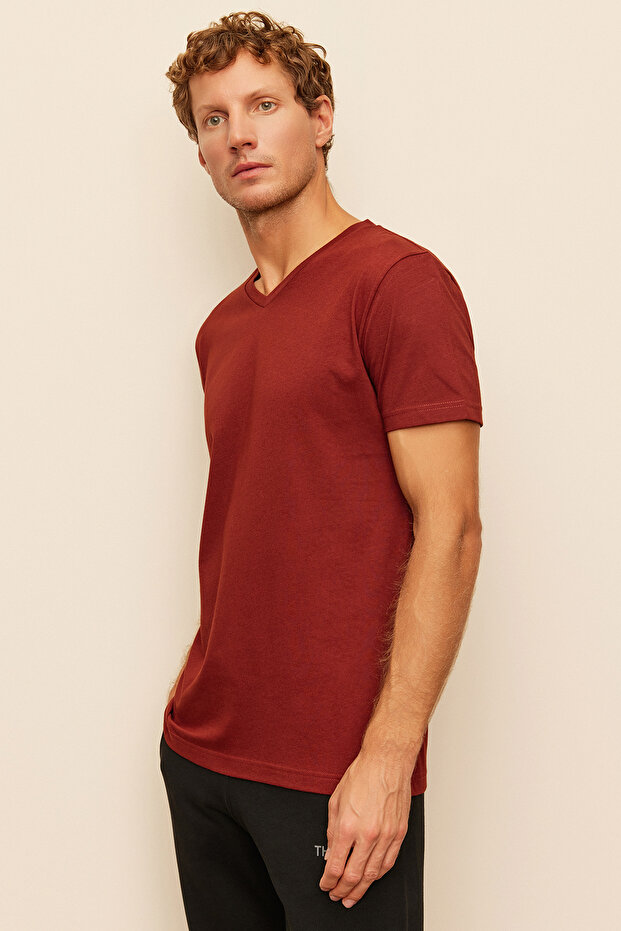 Simon V Yaka Basic T-Shirt